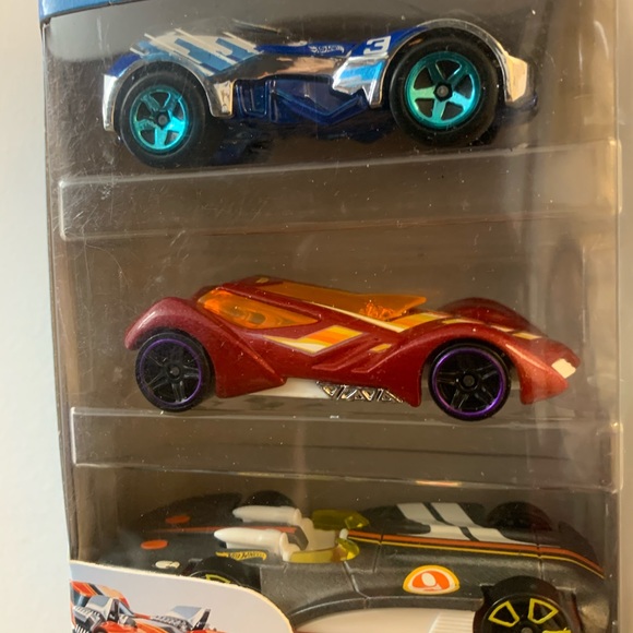 Hot Wheels Race-Ready 3-Pack Vehicle Set
